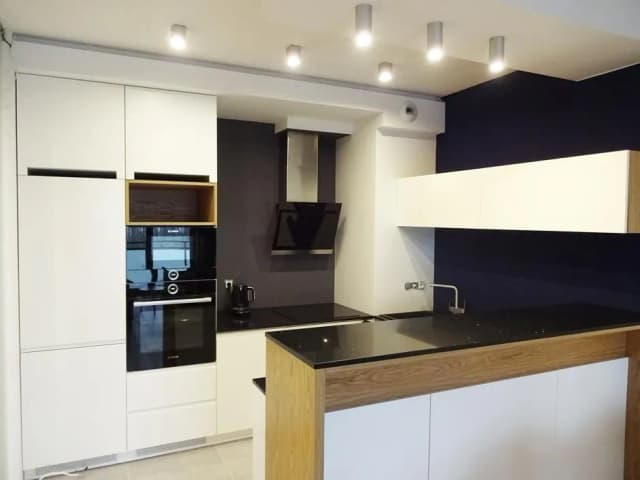 Jak obudować komin wentylacyjny w kuchni – praktyczne porady i inspiracje Jak obudować komin wentylacyjny w kuchni – praktyczne porady i inspiracje