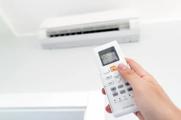 Jak włączyć ogrzewanie w klimatyzacji - prosty sposób krok po kroku Jak włączyć ogrzewanie w klimatyzacji - prosty sposób krok po kroku