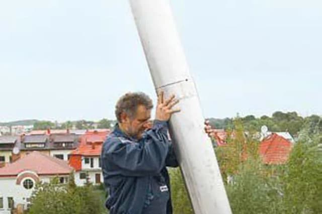 Jak prawidłowo zamontować wkład kominowy w starym kominie - poradnik krok po kroku Jak prawidłowo zamontować wkład kominowy w starym kominie - poradnik krok po kroku